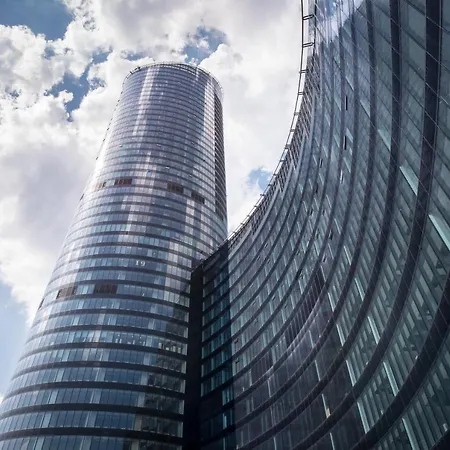 Sky Tower فروتسواف