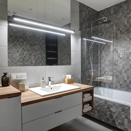 Sky Tower * فروتسواف