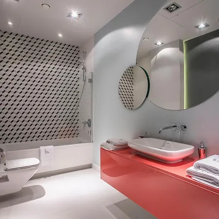 Sky Tower فروتسواف