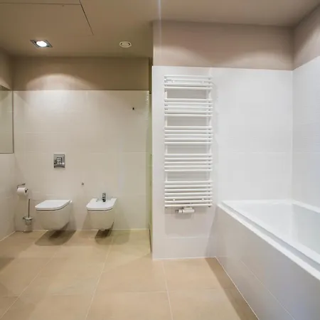 Sky Tower فروتسواف