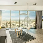 Sky Tower شقة