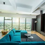 Sky Tower فروتسواف