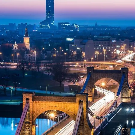 Sky Tower Apartament