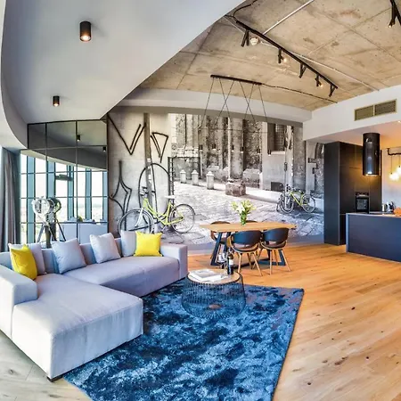 Sky Tower * Wrocław